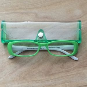 New W/O Tag Ladies Readers